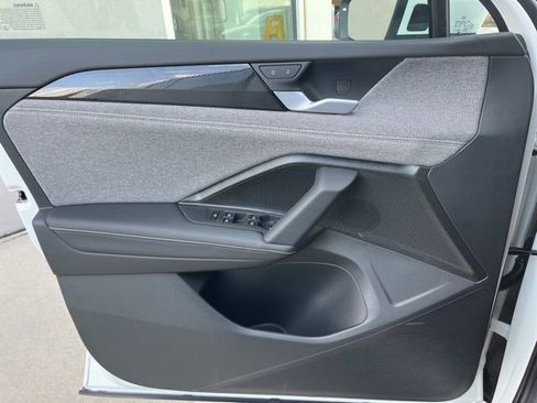 New 2026 Volkswagen Tiguan S FWD image 5