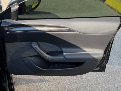 Used 2021 Tesla Model S Plaid image 31