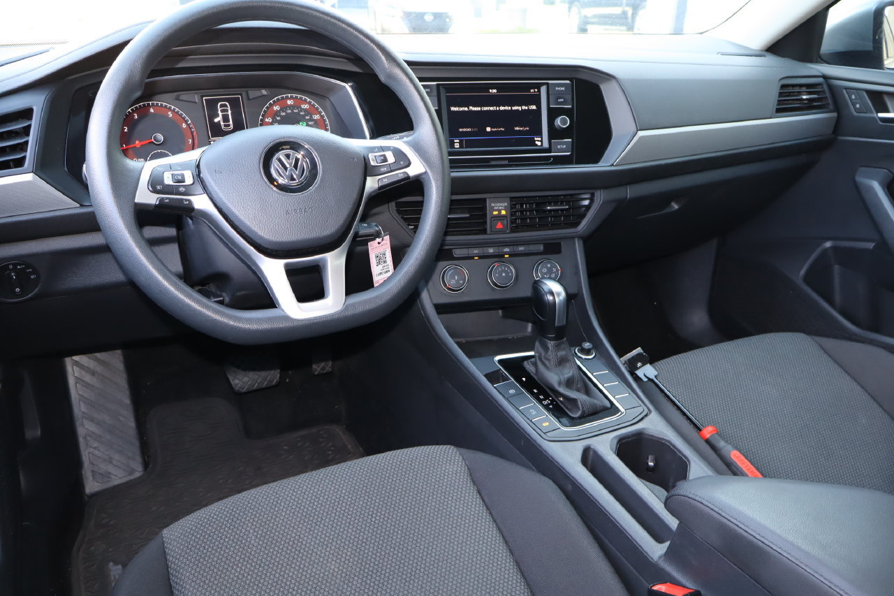 Used 2019 Volkswagen Jetta S w/ Driver Assistance Package FWD image 4