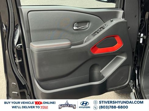Used 2022 Nissan Frontier PRO-4X image 26