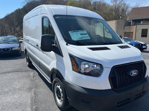 New 2026 Ford Transit 250 148 Medium Roof image 3