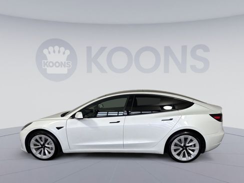 Used 2022 Tesla Model 3 Long Range image 2