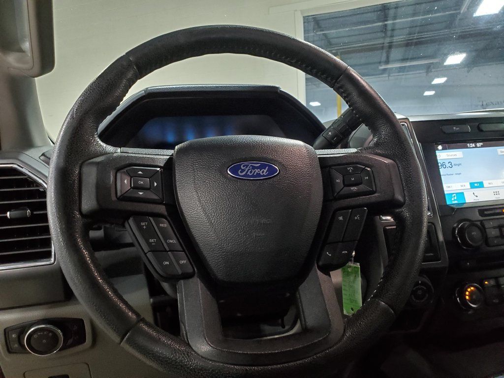 Used 2016 Ford F150 XLT w/ Equipment Group 302A Luxury RWD image 24