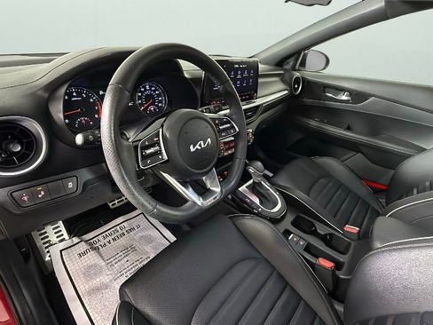 Used 2024 Kia Forte GT-Line w/ GT-Line Premium Package image 18