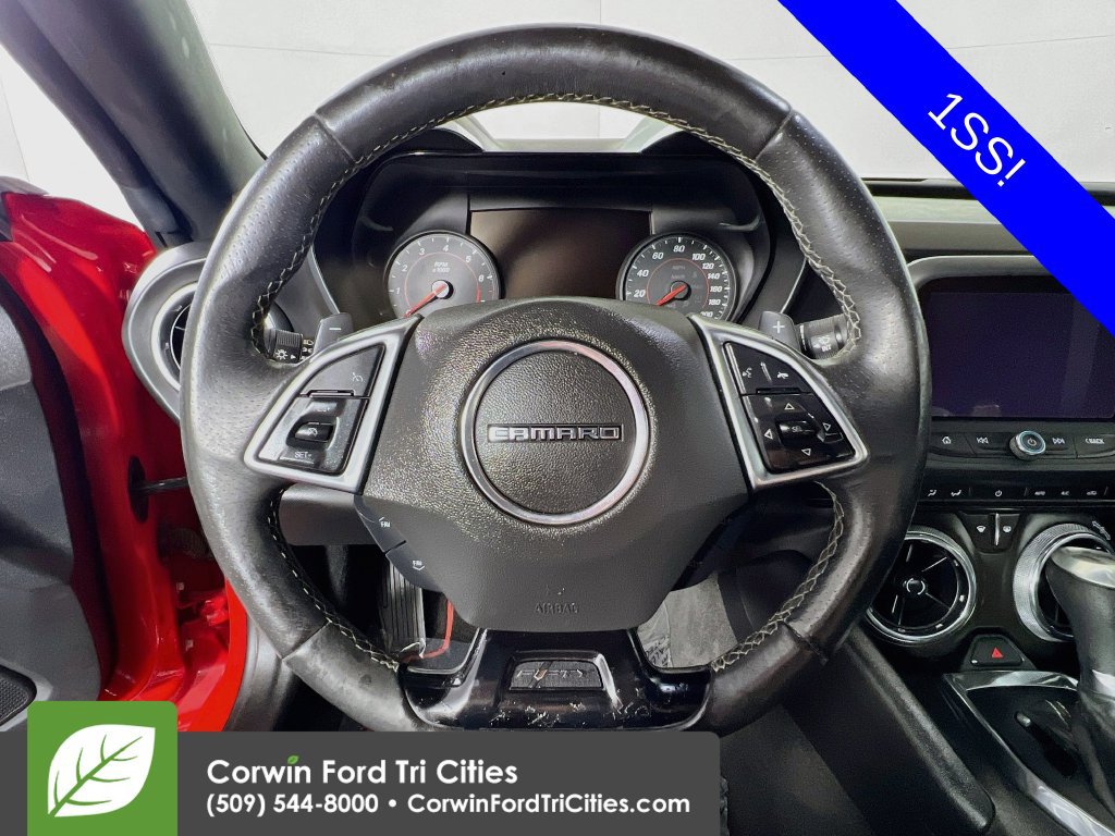 Used 2017 Chevrolet Camaro SS RWD image 8