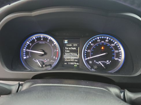 Used 2018 Toyota Highlander XLE image 18