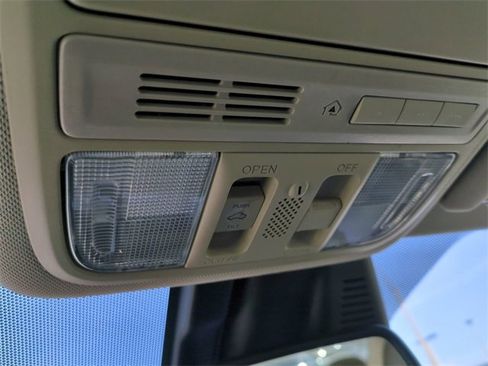 Used 2017 Honda Accord Touring image 23