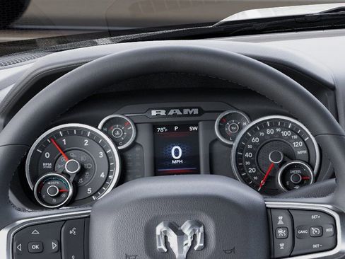 New 2025 RAM 2500 Big Horn AWD/4WD image 17
