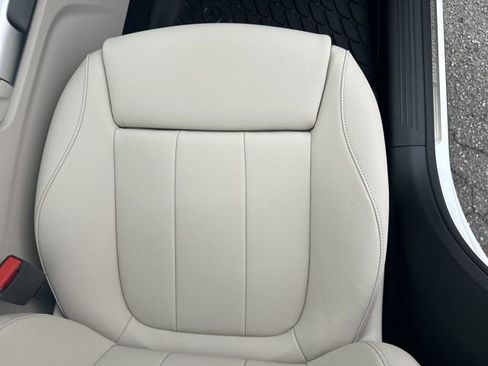 New 2026 Mercedes-Benz GLB 250 image 35