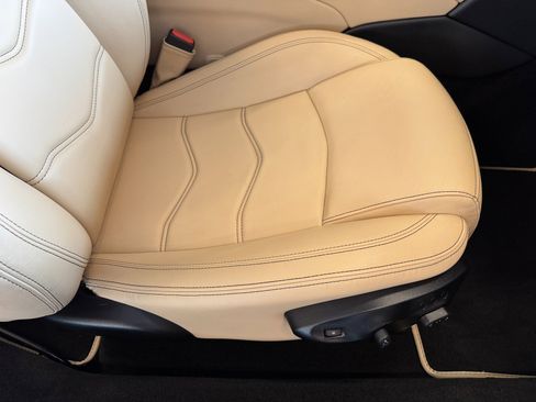 Used 2014 Maserati GranTurismo Convertible image 58