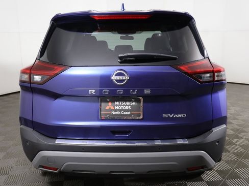 Used 2023 Nissan Rogue SV image 10