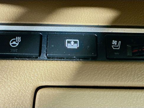 Used 2018 Lexus ES 350 w/ Luxury Package w/Wood Trim FWD image 42