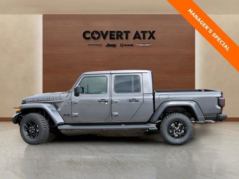 New 2025 Jeep Gladiator Sport image 2