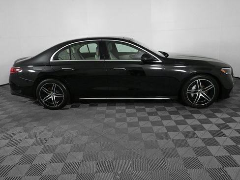 Used 2025 Mercedes-Benz E 350 Sedan image 24