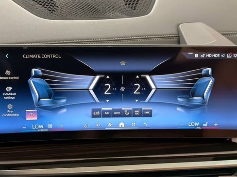 New 2026 BMW X5 xDrive40i w/ Climate Comfort Package AWD/4WD image 21