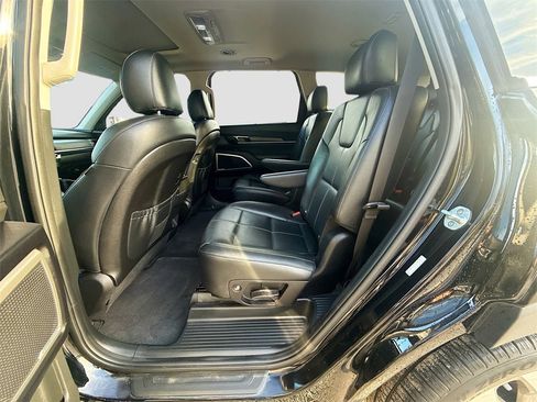 Used 2021 Kia Telluride EX w/ EX Premium Package image 25