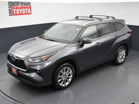Used 2023 Toyota Highlander Limited AWD/4WD image 32