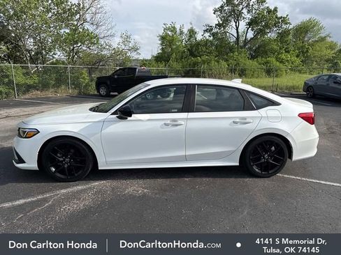 Used 2022 Honda Civic Sport image 9