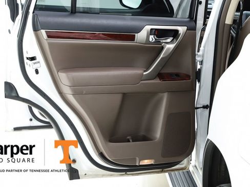 Used 2011 Lexus GX 460 image 17