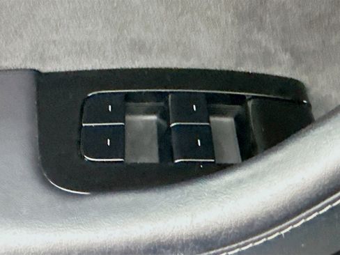 Used 2018 Tesla Model 3 Long Range image 15