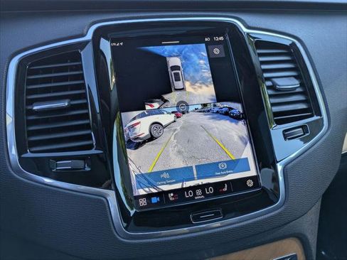 Used 2025 Volvo XC90 B6 Plus w/ Protection Package Premier image 19