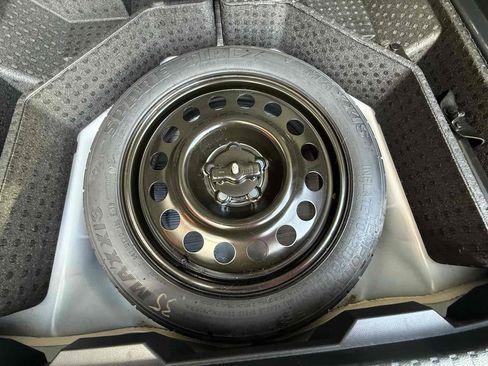 Used 2019 Ford Edge SEL w/ Equipment Group 201A image 89