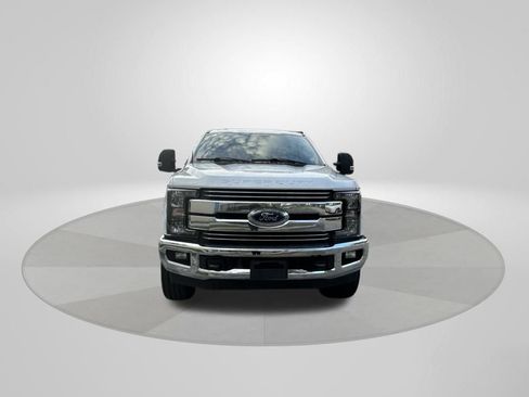 Used 2017 Ford F250 Lariat w/ Lariat Value Package image 2