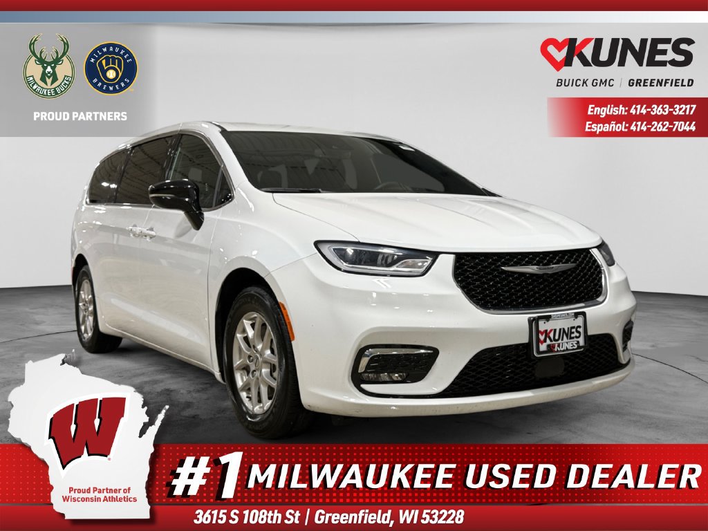 Used 2025 Chrysler Pacifica Select FWD image 1