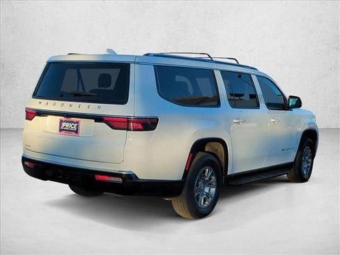 Used 2023 Jeep Wagoneer L 4WD w/ Convenience Group I image 5