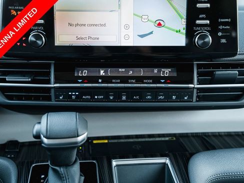 Certified 2023 Toyota Sienna Limited FWD image 24