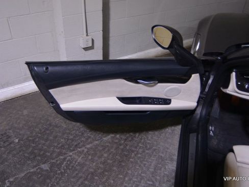 Used 2010 BMW Z4 sDrive35i image 17