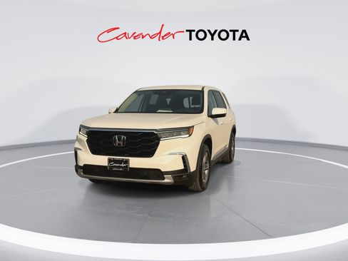 Used 2024 Honda Pilot EX-L image 3