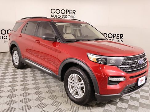Used 2022 Ford Explorer XLT w/ Equipment Group 202A image 1