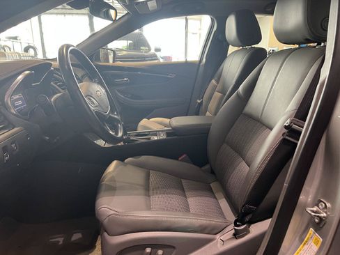 Used 2018 Chevrolet Impala LT w/ LT Convenience Package FWD image 16