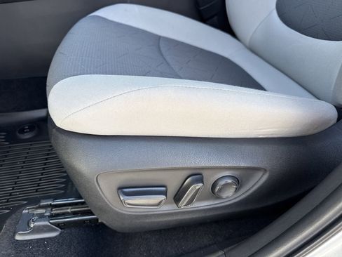 Used 2024 Toyota RAV4 XLE image 17