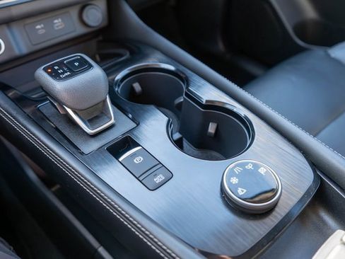 Used 2023 Nissan Rogue SL w/ SL Premium Package image 33