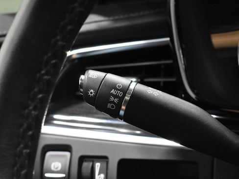 Used 2021 Cadillac XT5 Premium Luxury w/ LPO, Floor Liner Package image 12