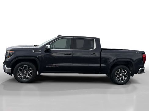 Used 2022 GMC Sierra 1500 SLE image 2