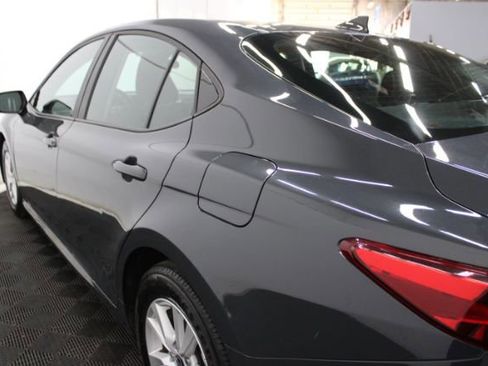 Used 2025 Toyota Camry LE image 6