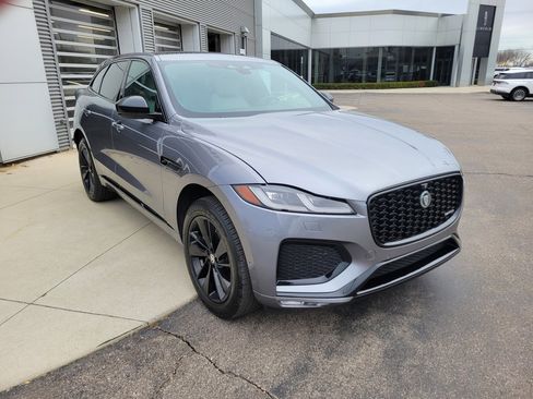 Used 2024 Jaguar F-PACE R-Dynamic S image 10