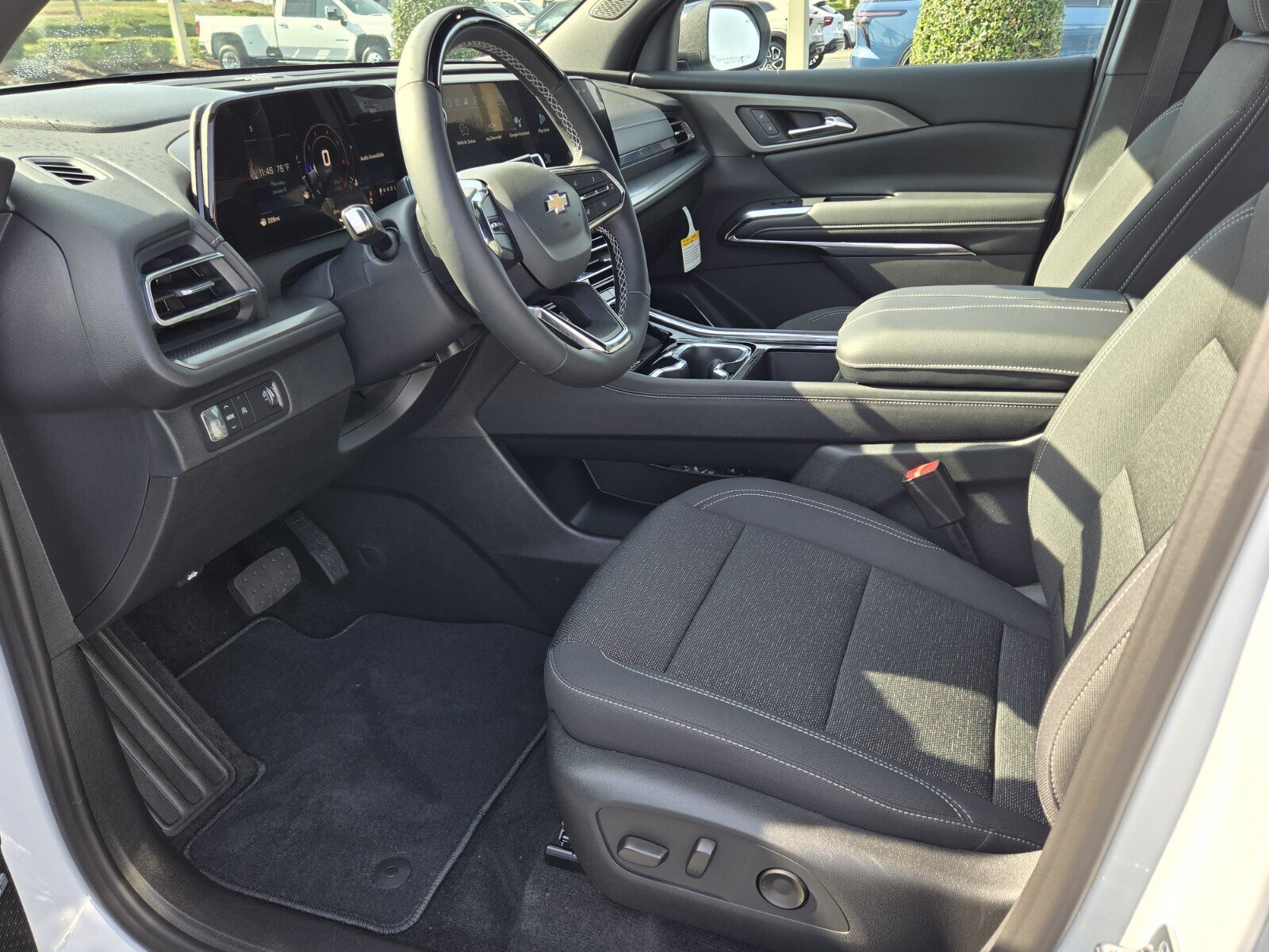 New 2026 Chevrolet Traverse LT w/ Enhanced Driving Package FWD image 5