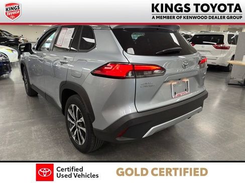 Used 2024 Toyota Corolla Cross XLE AWD/4WD image 6