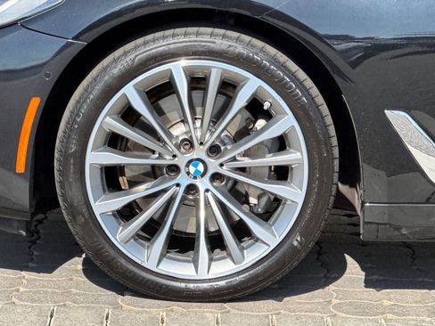 Used 2021 BMW 530i w/ Convenience Package image 30