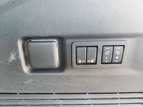 Used 2025 Chevrolet Suburban RST w/ RST Capability Package AWD/4WD image 37