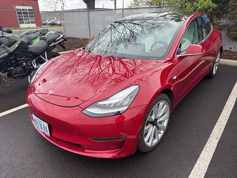 Used 2019 Tesla Model 3 Long Range image 1
