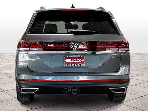 New 2025 Volkswagen Atlas SE image 6