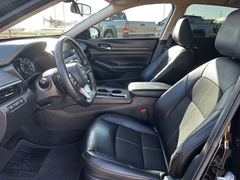 Used 2021 Nissan Altima 2.5 SR image 16