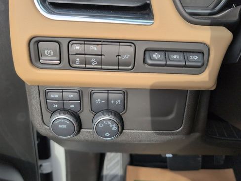 Used 2021 Chevrolet Tahoe Premier image 18