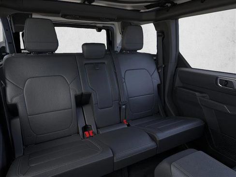 New 2025 Ford Bronco Badlands image 11
