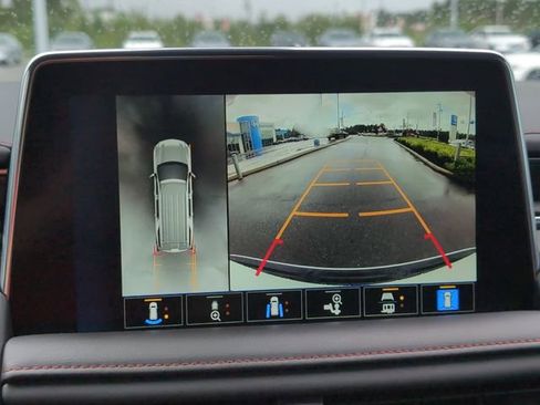 Used 2022 Chevrolet Tahoe RST w/ Luxury Package image 15